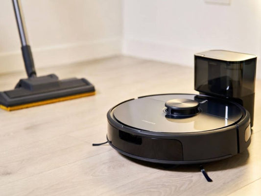 Robot aspirapolvere e lavapavimenti
